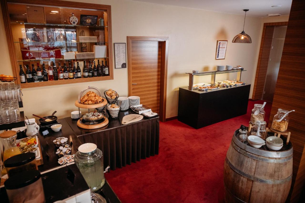 Hotel Kunst Krško Extérieur photo